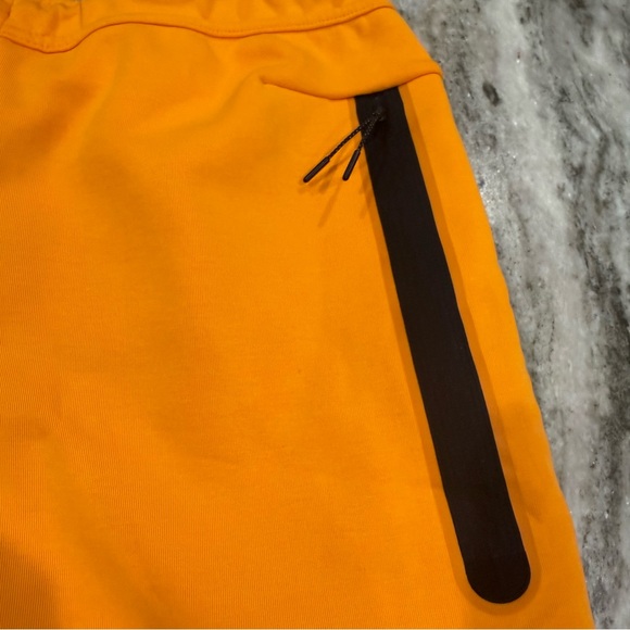 Nike Sportswear Tech Fleece Jogger Pants Kumquat Sanddrift CU4495-886 Men’s Lrg - Picture 10 of 10